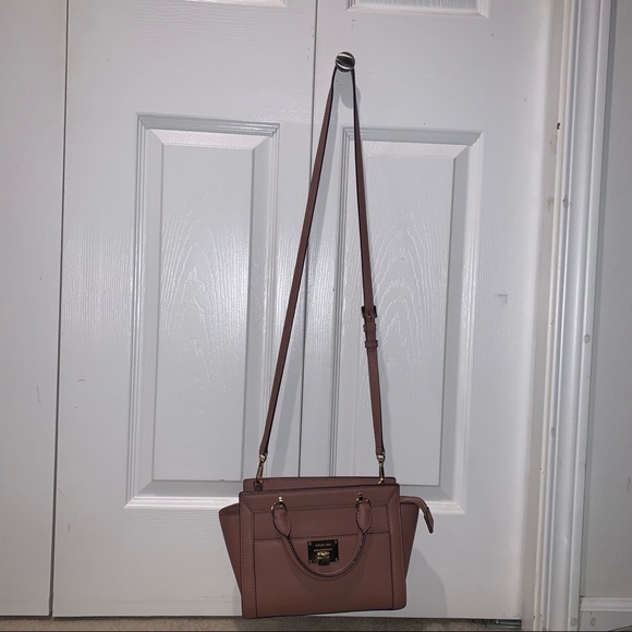 Michael Kors Purse ✨ - Picture 7 of 10